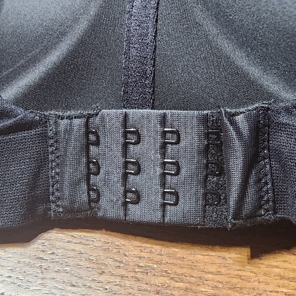 Truekind Daily Comfort Wireless Shaper Bra Black Size Large NWT - Picture 3 of 6